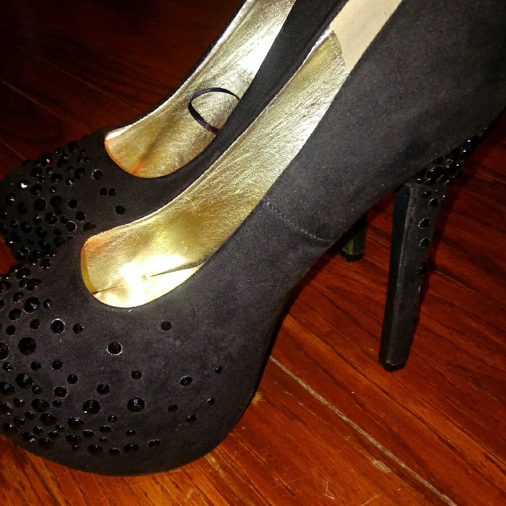 Woman's shoes